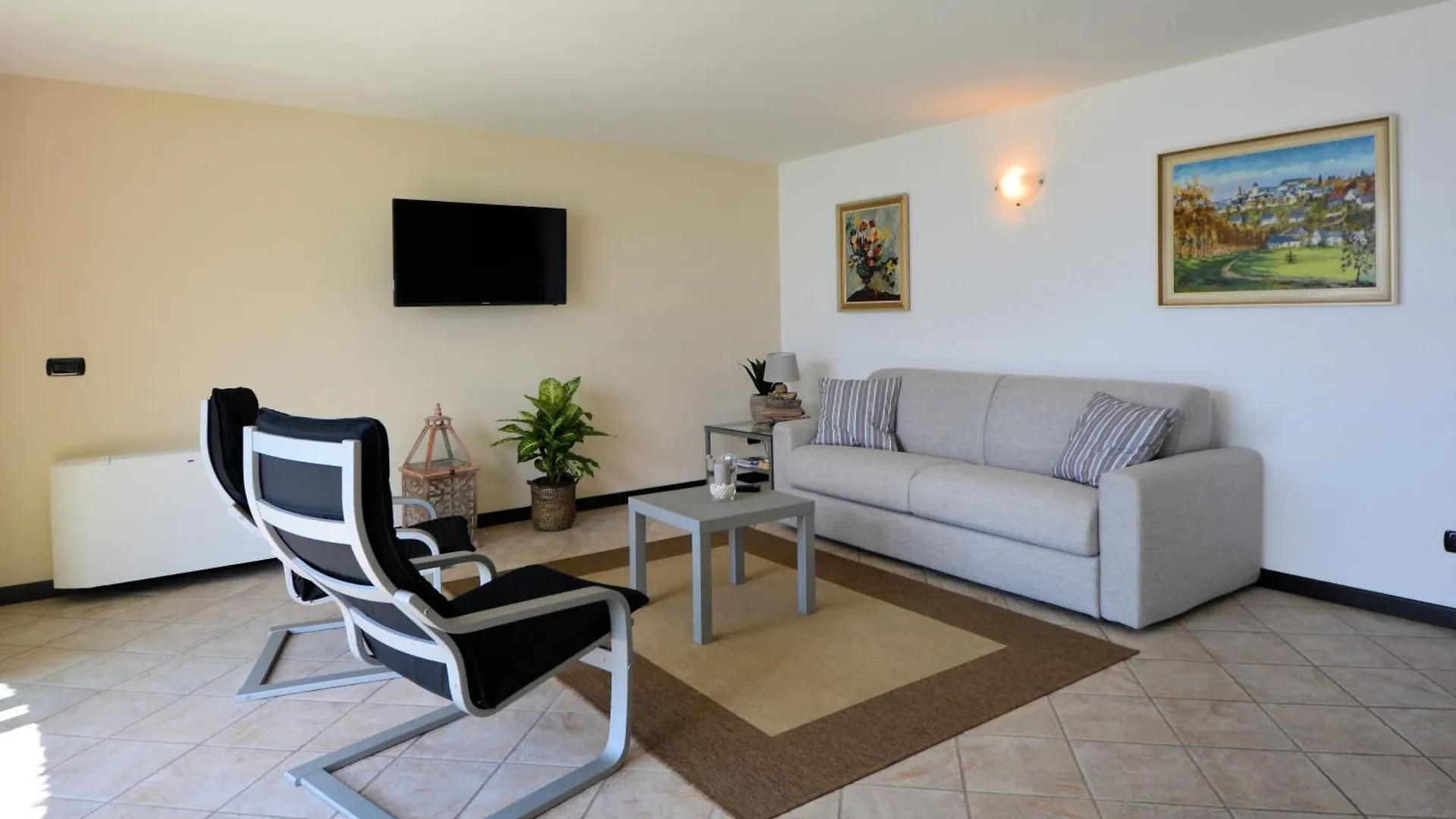 Appartamento Larianella,Tra Pace E Relax! Vercana 0*,